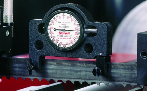 阳江锯切钛合金用双金属带锯条还是硬质合金带锯条？