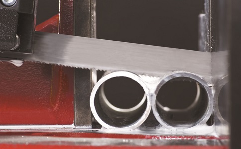 阳江锯切金属材料时出现卡带锯条原因以及处理方法？